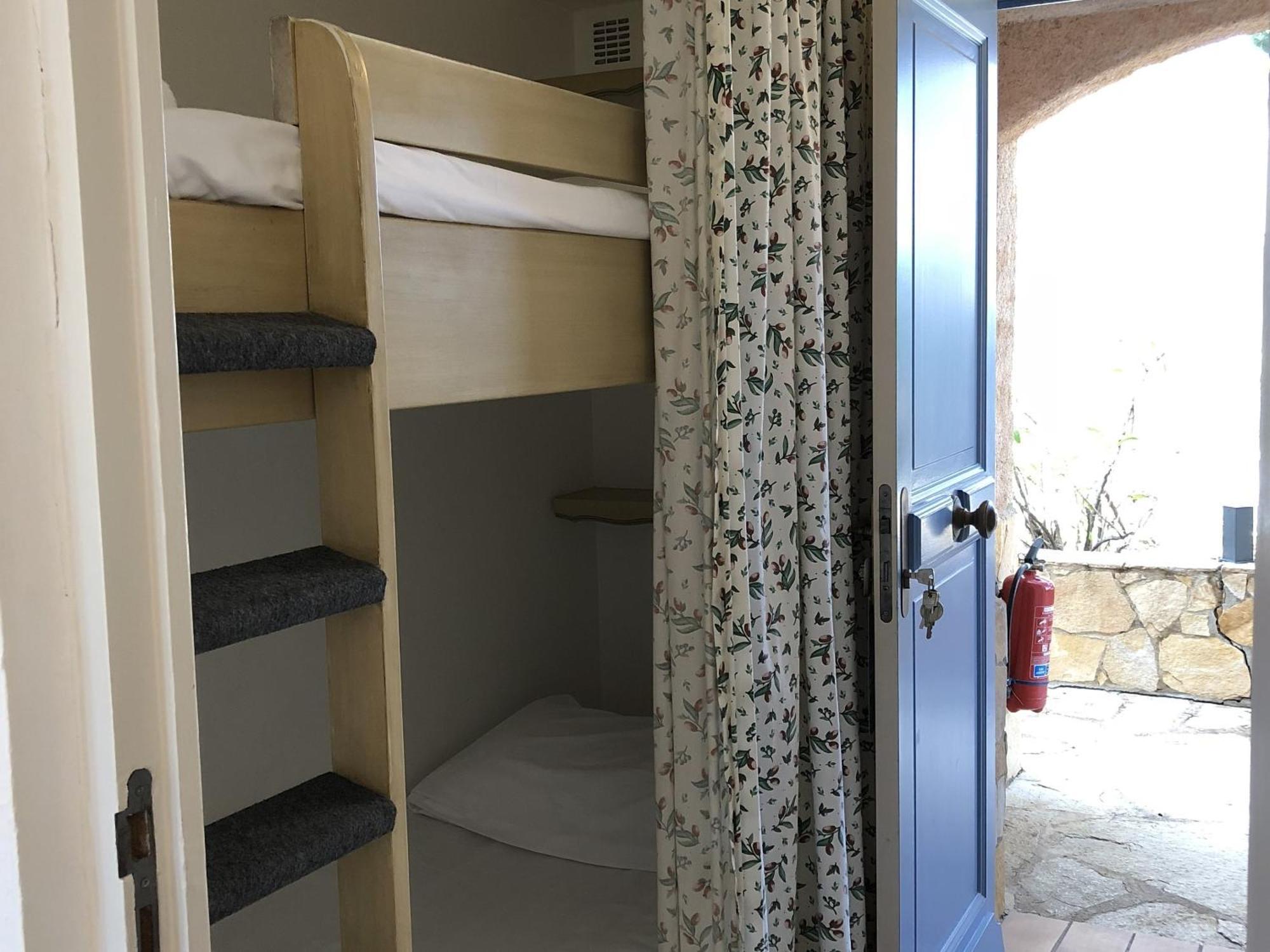 Hôtel Jas Neuf Sainte-Maxime Quarto foto