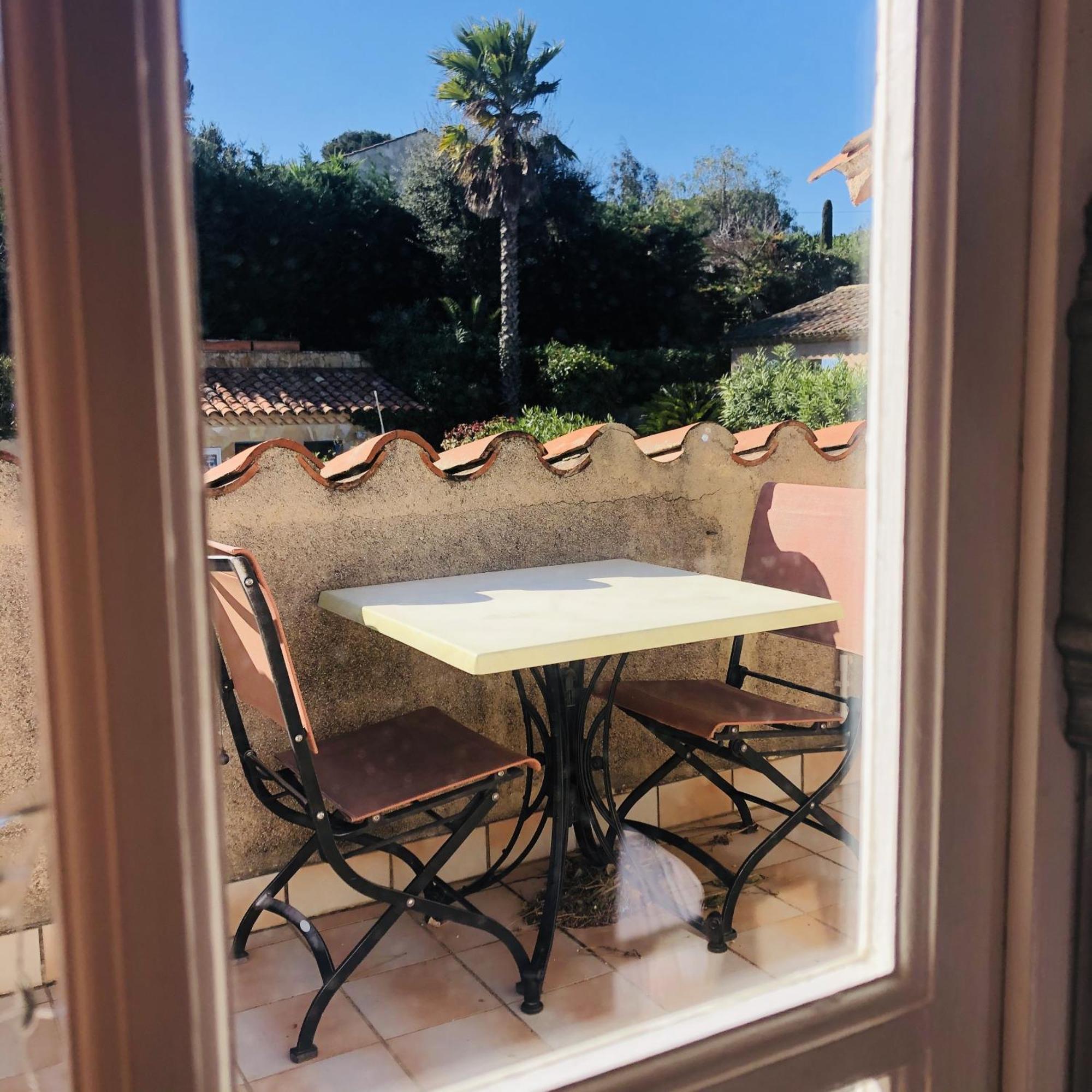Hôtel Jas Neuf Sainte-Maxime Quarto foto