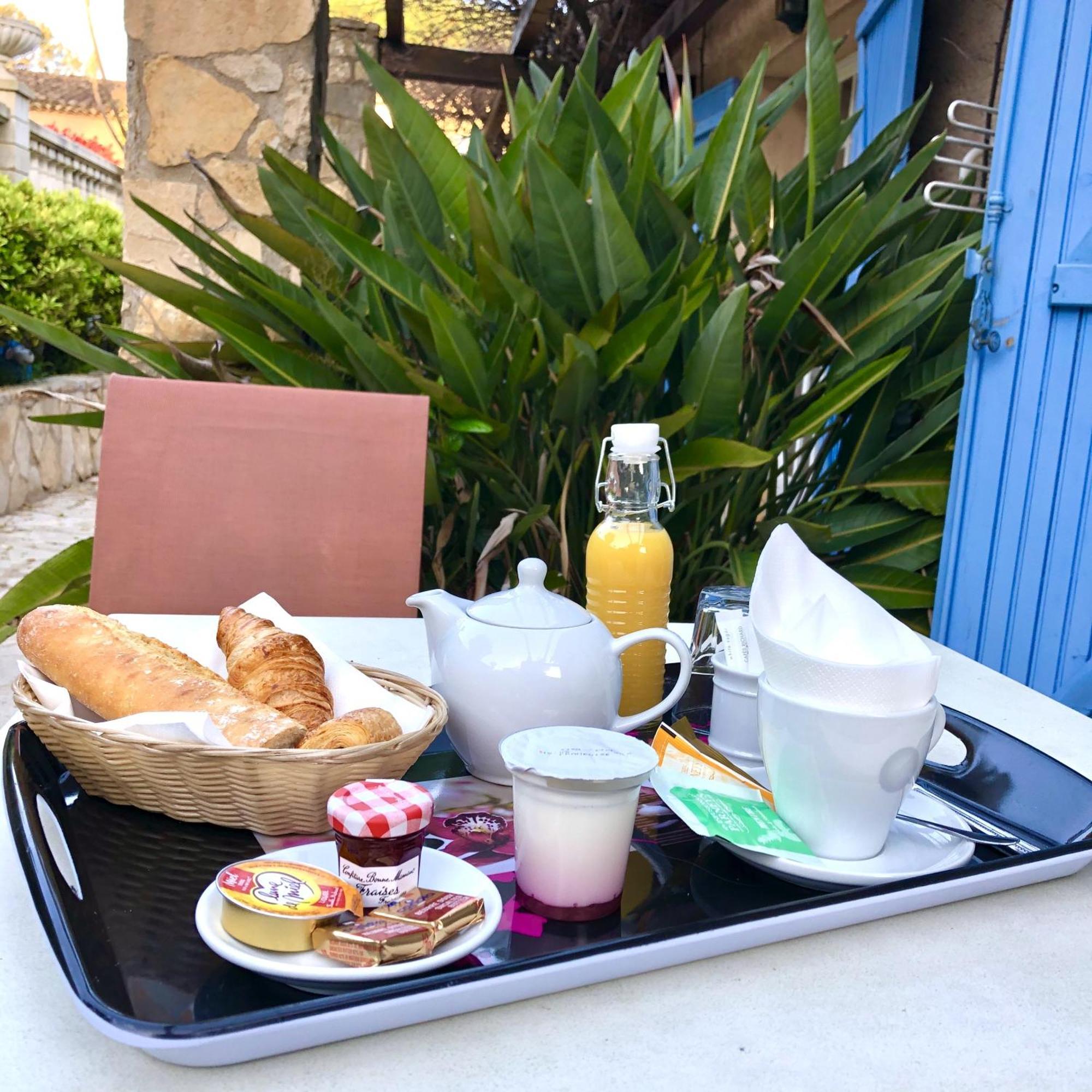 Hôtel Jas Neuf Sainte-Maxime Exterior foto