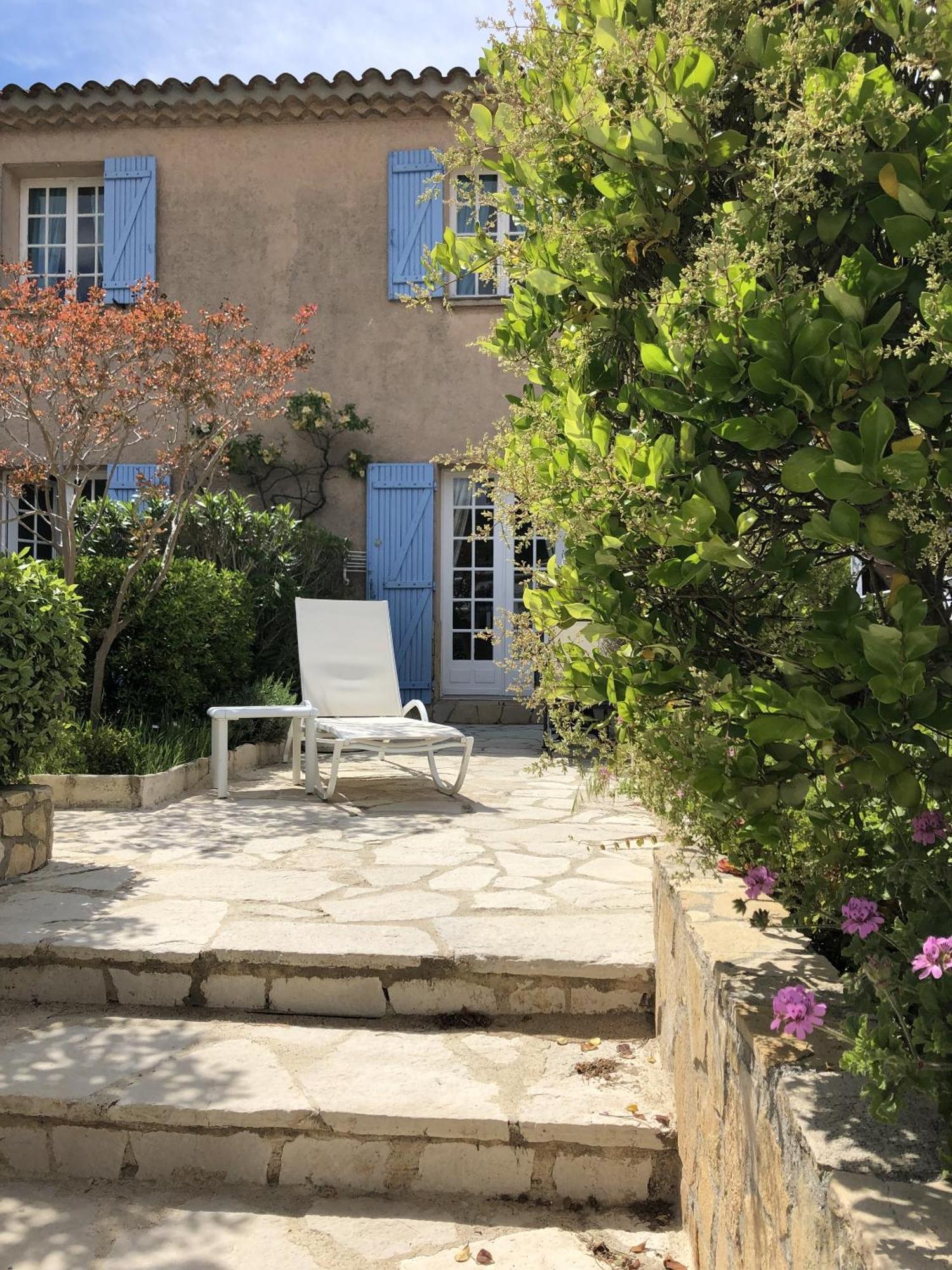 Hôtel Jas Neuf Sainte-Maxime Quarto foto